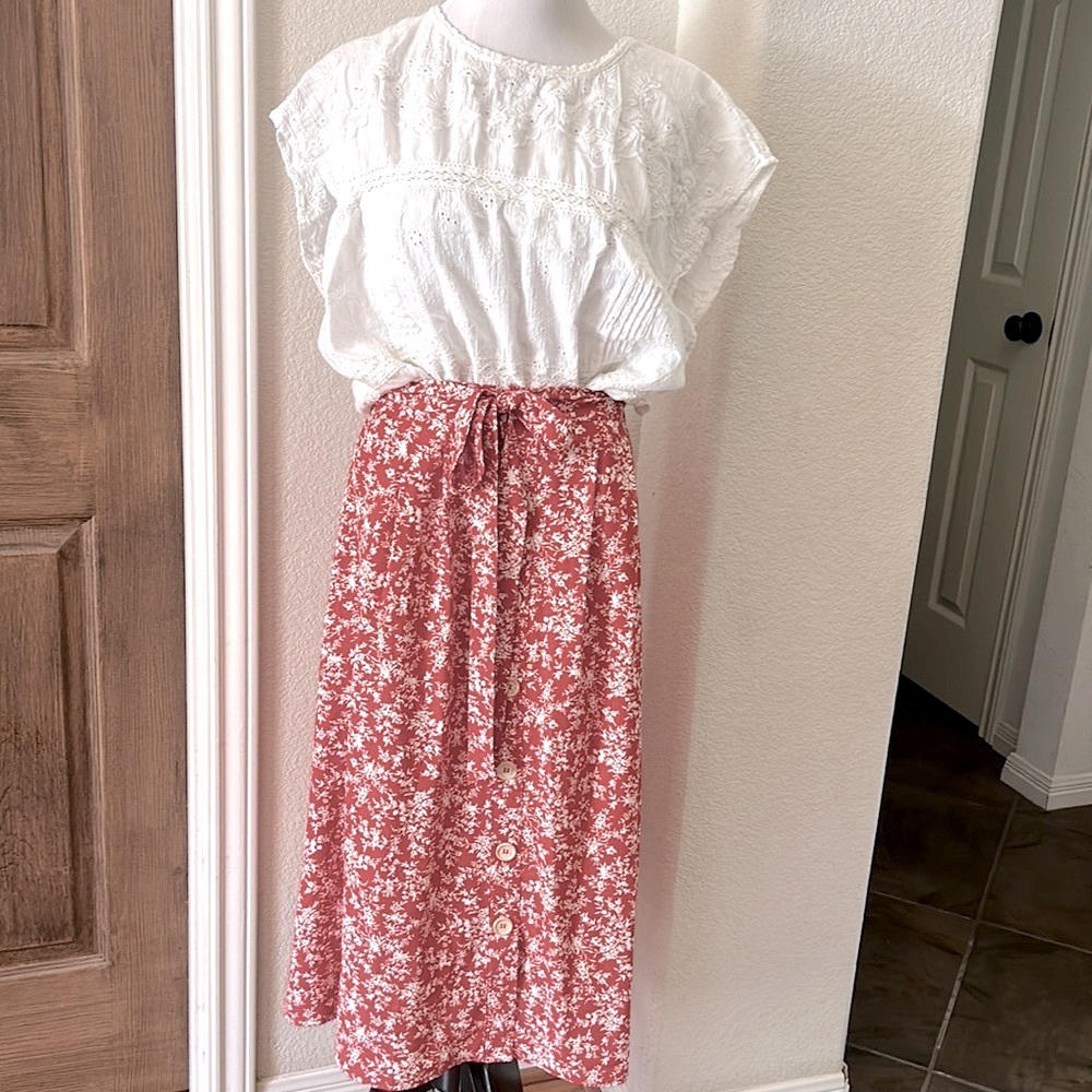 Blu Pepper Womens Midi Skirt Flowy Festival Floral Size Small Faux Button Orange